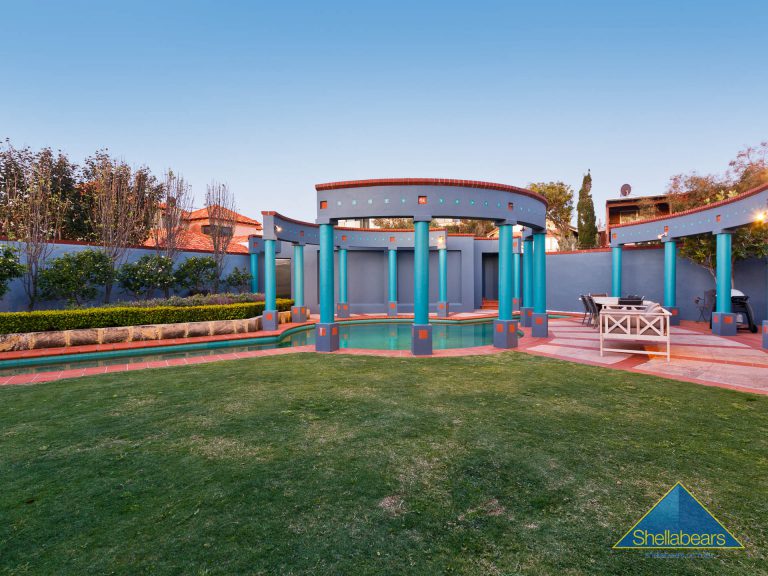 8 Sydney Street gallery