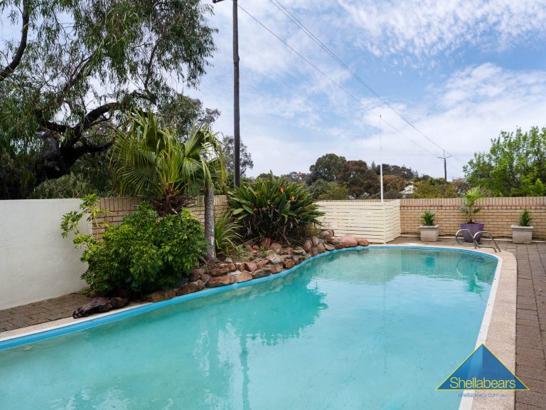 4 Solomon Street gallery