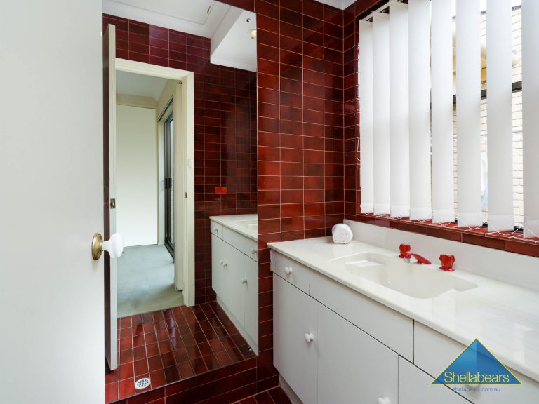 4 Solomon Street gallery