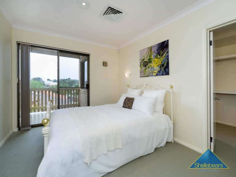 4 Solomon Street gallery