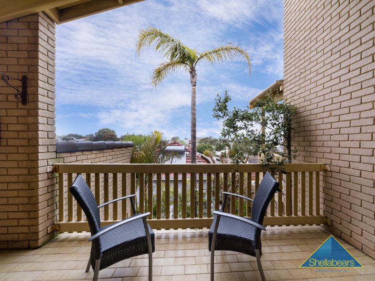 4 Solomon Street gallery