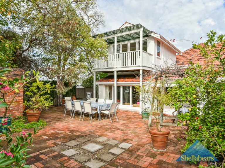 136 Grant Street gallery