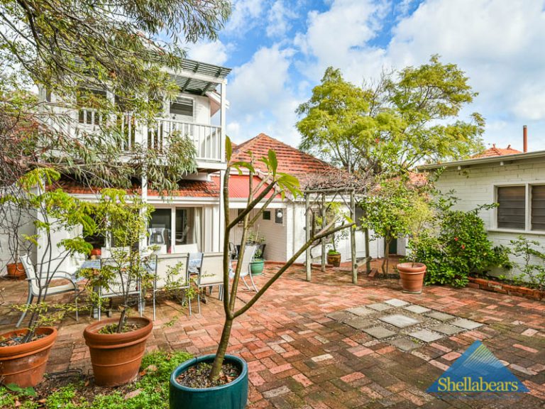 136 Grant Street gallery