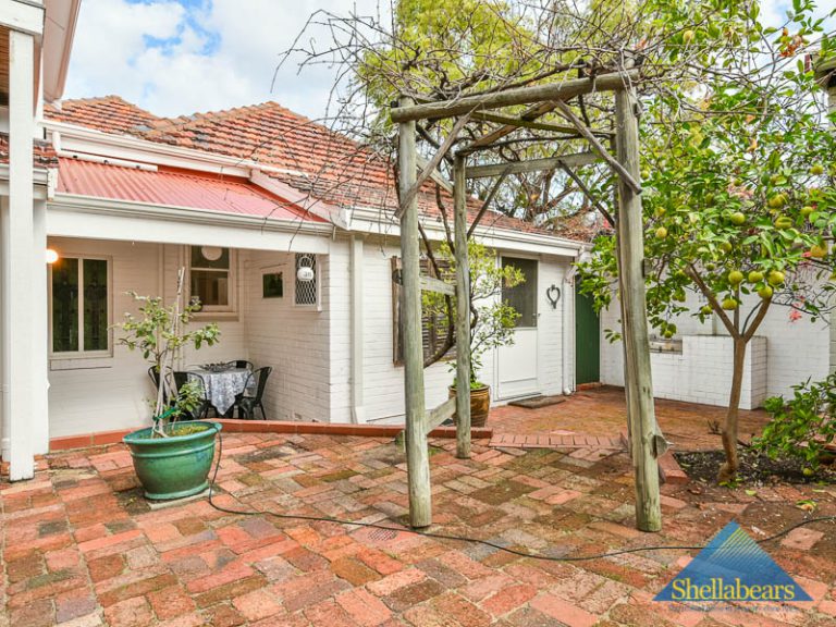 136 Grant Street gallery