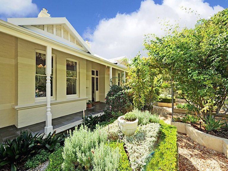 ‘DEAN PRIOR’ COLONIAL CIRCA 1905 gallery