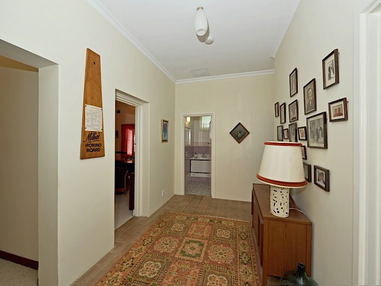 74 Johnston Street gallery