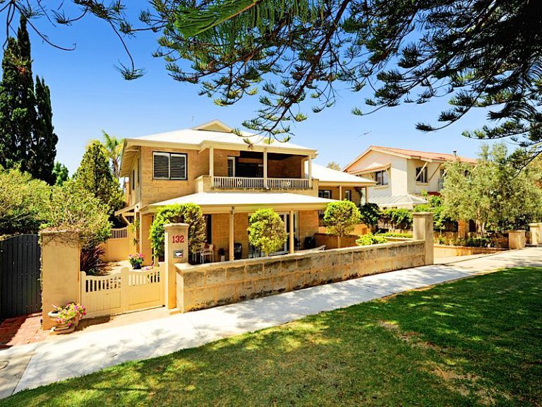 132 Broome gallery