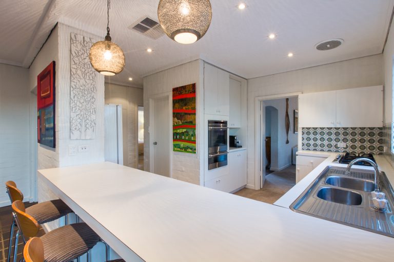 32 Jameson Street gallery