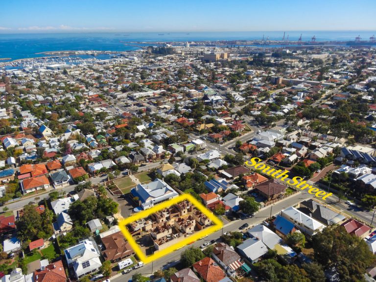 5 Trafford Street gallery