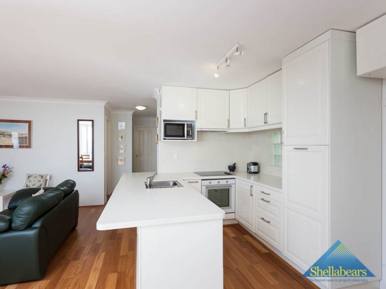 11/152 Marine Parade gallery