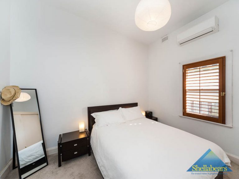 6 Monument Street gallery