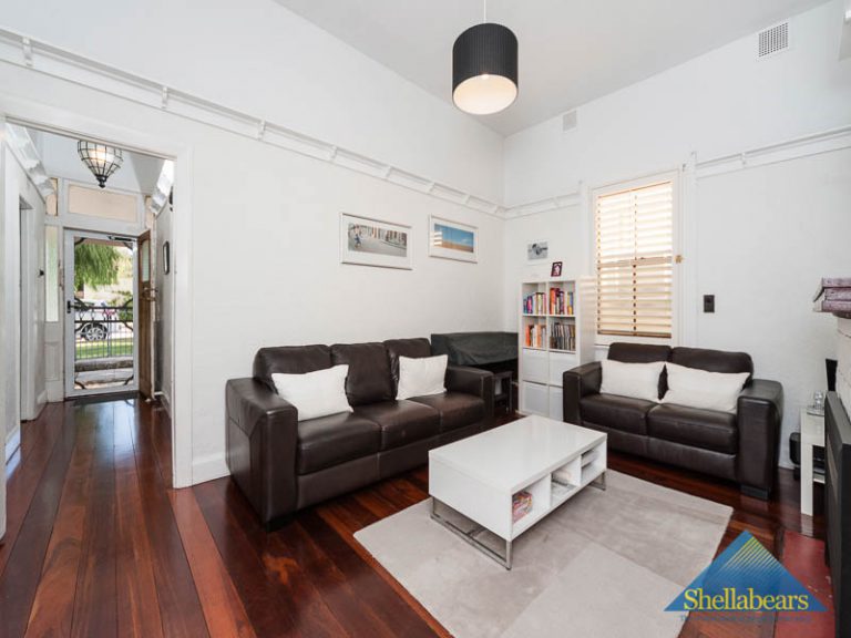 6 Monument Street gallery