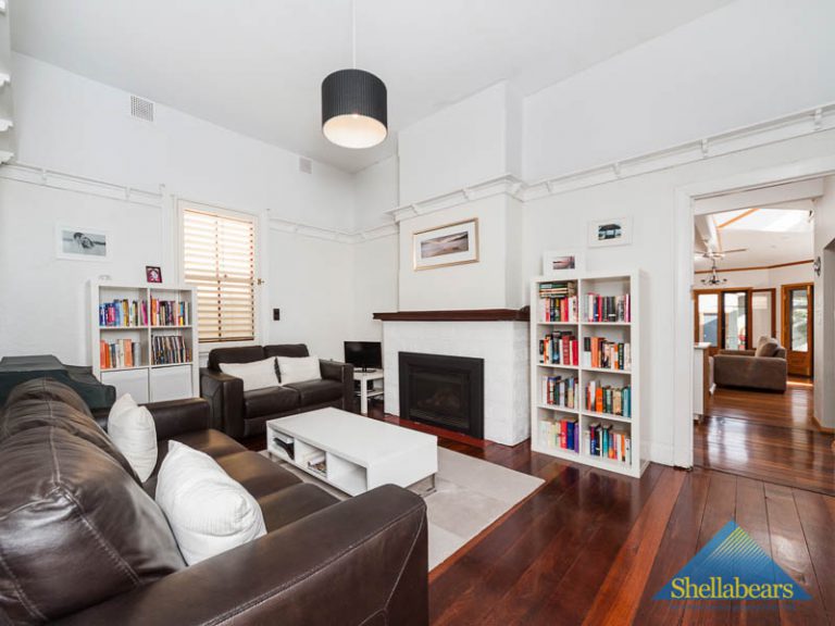 6 Monument Street gallery