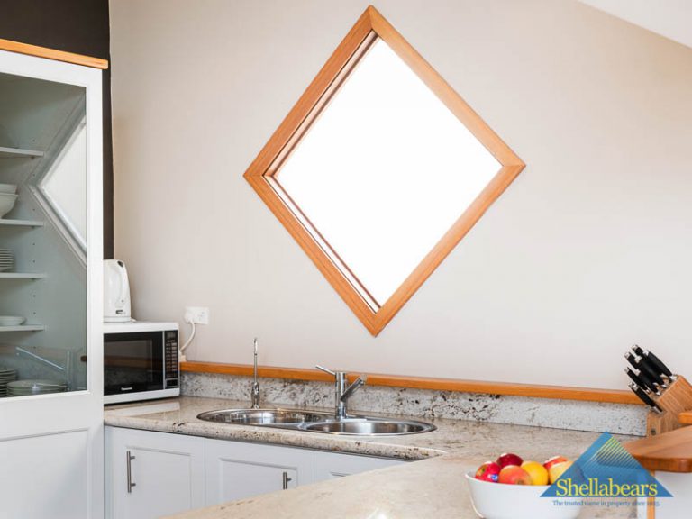 6 Monument Street gallery