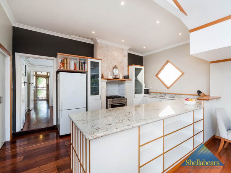 6 Monument Street gallery