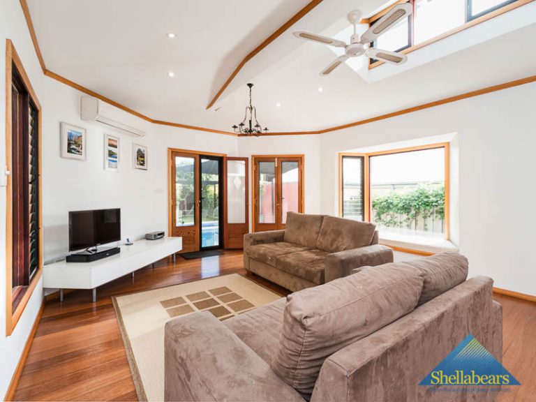 6 Monument Street gallery