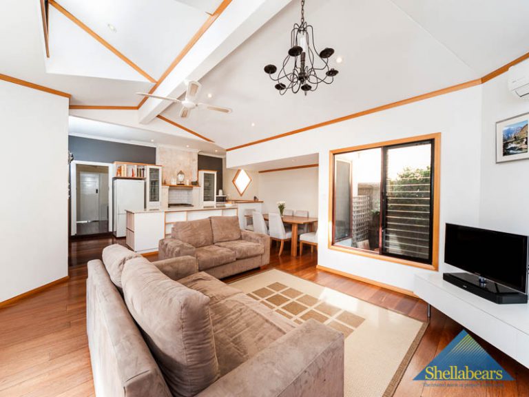 6 Monument Street gallery