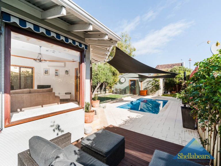 6 Monument Street gallery