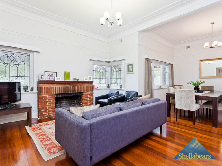 35 Vincent Street gallery