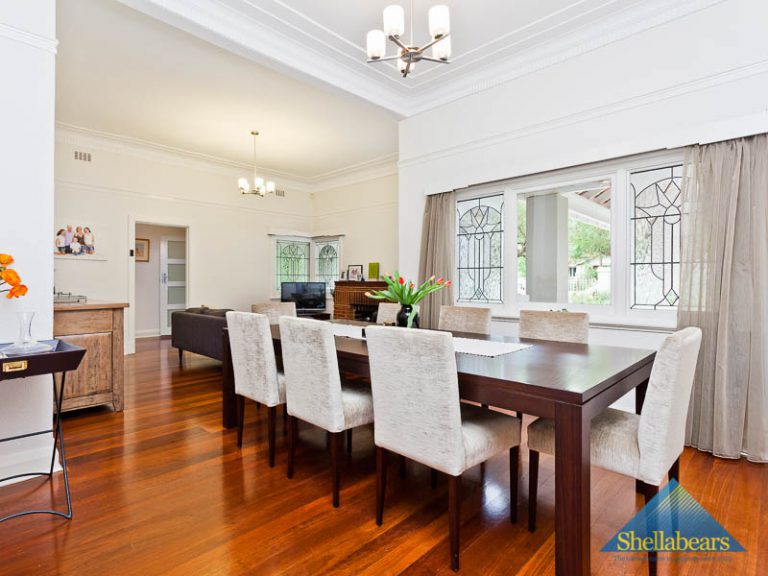 35 Vincent Street gallery