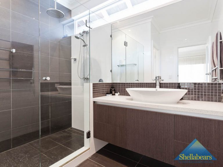 35 Vincent Street gallery