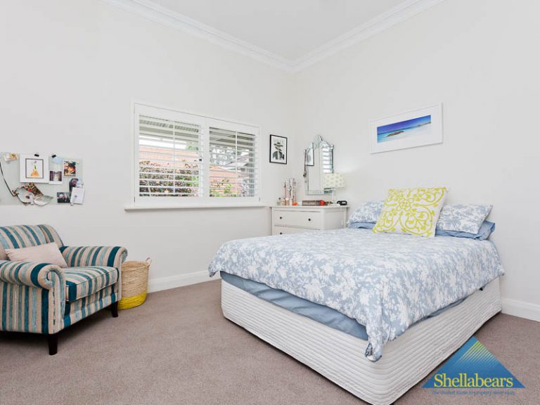 35 Vincent Street gallery