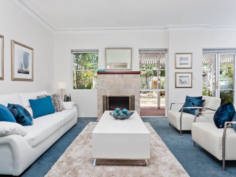 18 Perth Street gallery