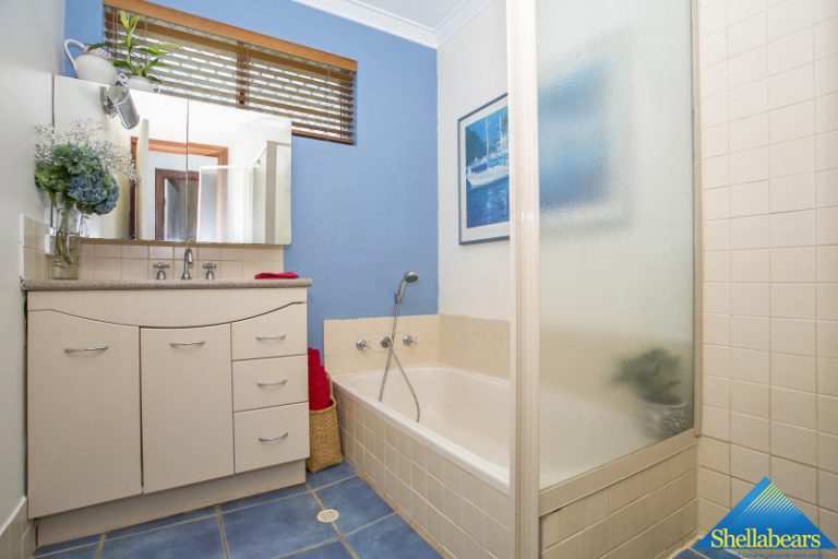 90A Aberdare Road gallery