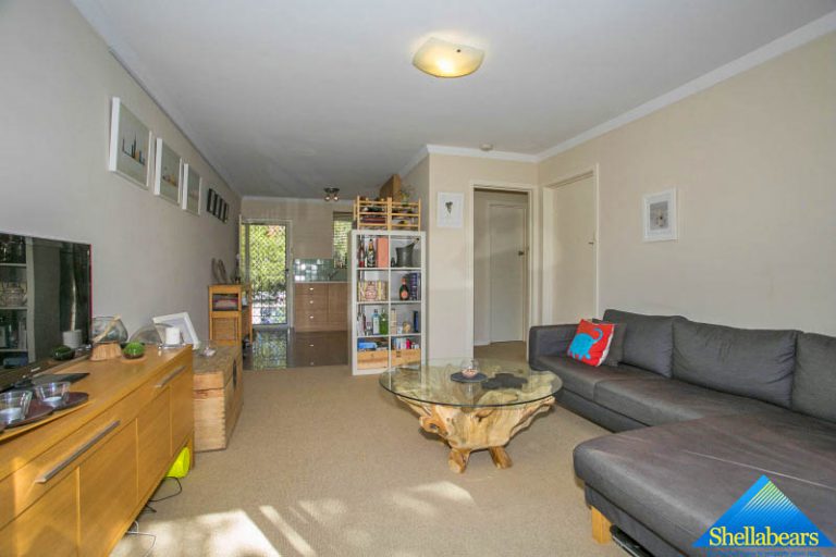 8/233 Hensman Road gallery