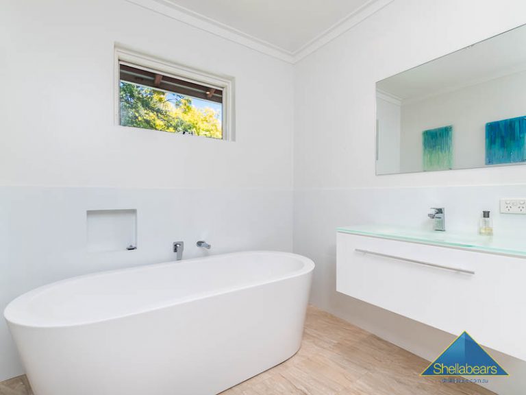 48 Viking Road gallery