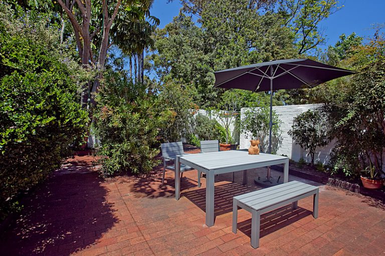 15/21 Anstey Street gallery