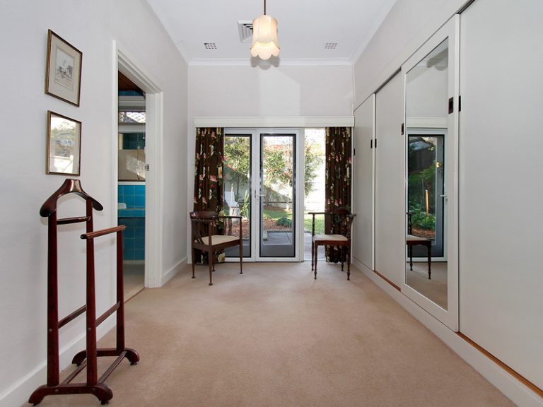 33 Leake Street gallery