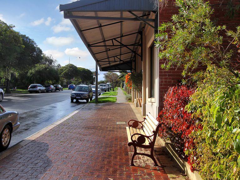 14/17 Glyde Street gallery