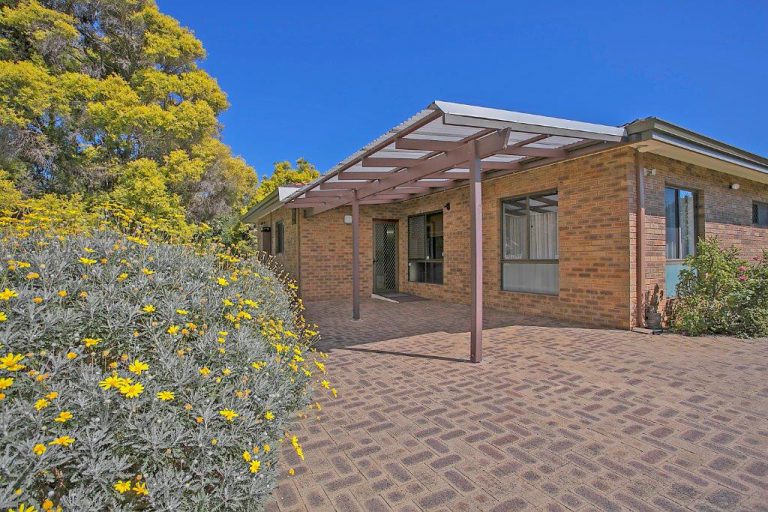 8B Mountjoy Road gallery