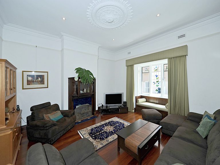 25 Congdon Street gallery