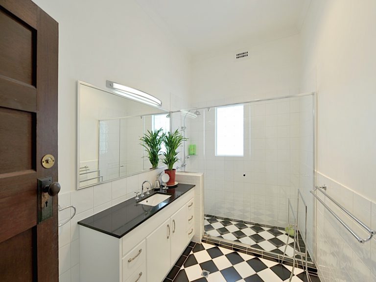 25 Congdon Street gallery