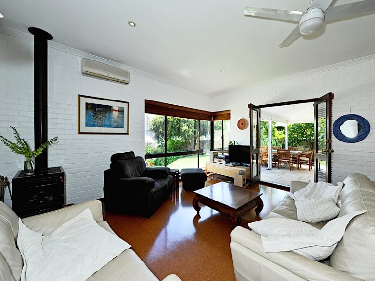 25 Congdon Street gallery