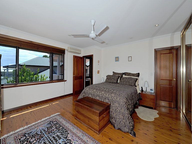 25 Congdon Street gallery