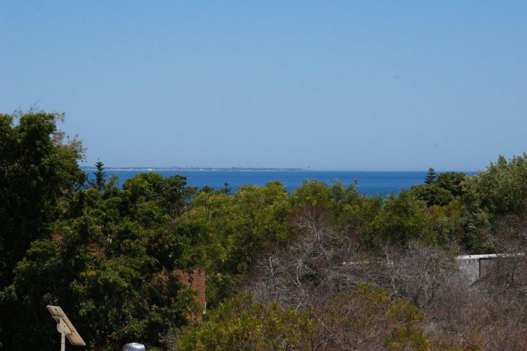 OCEAN & RIVER VIEWS gallery