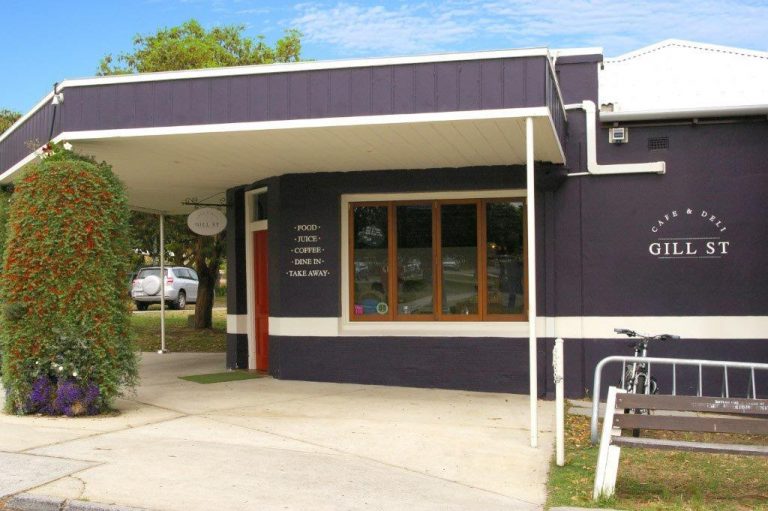 2 Solomon Street gallery