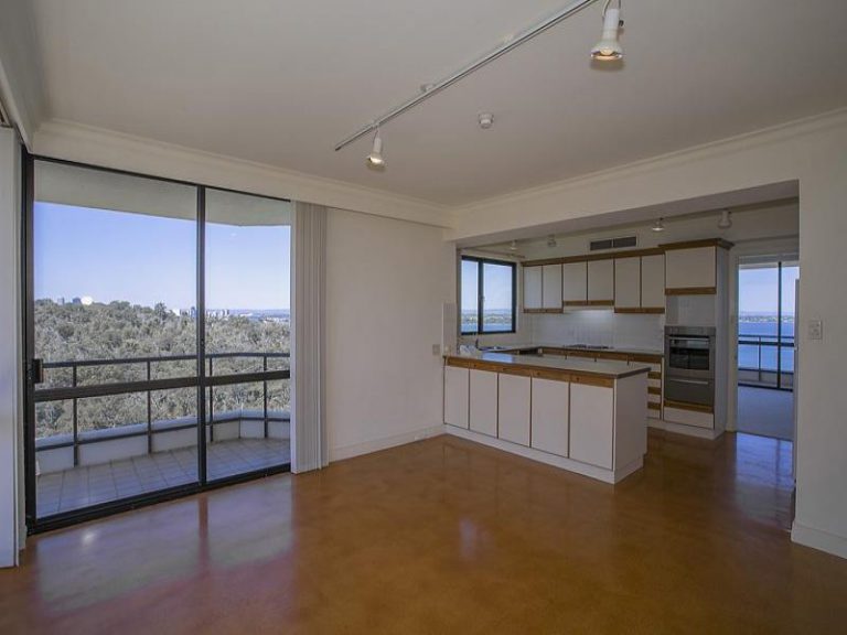 28/3 Park Avenue gallery