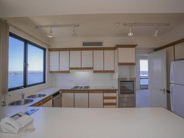 28/3 Park Avenue gallery