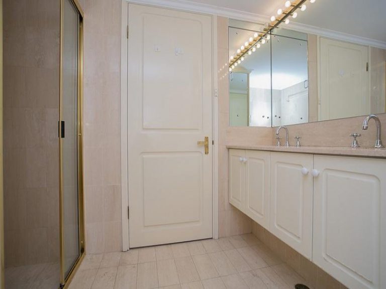 28/3 Park Avenue gallery