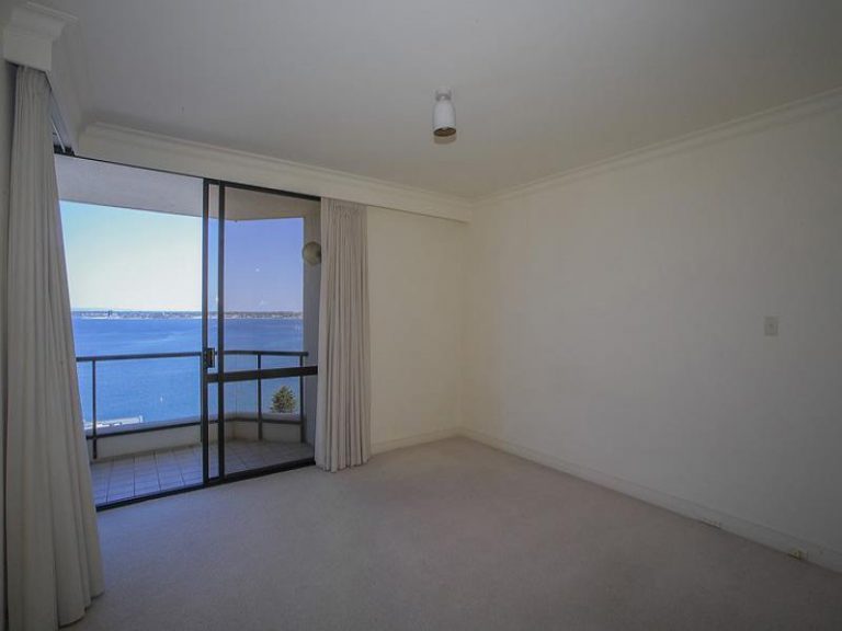 28/3 Park Avenue gallery