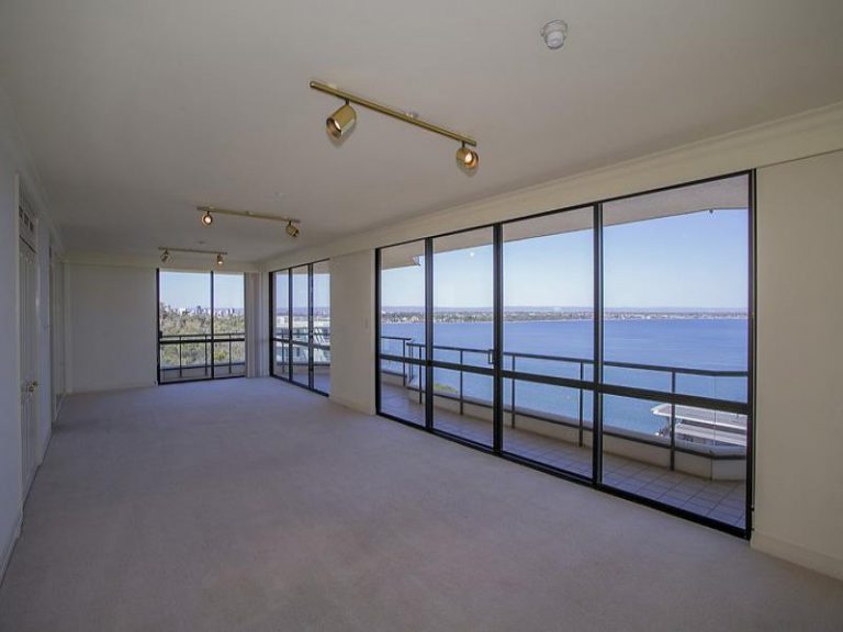 28/3 Park Avenue gallery