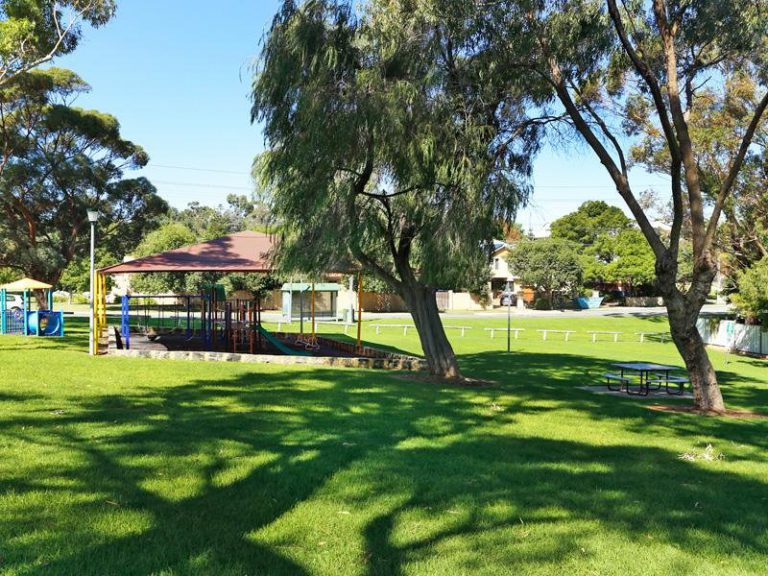 4 Rhodes Place gallery