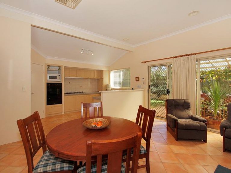 4 Rhodes Place gallery