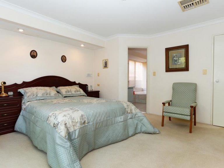 4 Rhodes Place gallery