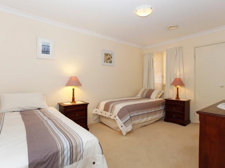 4 Rhodes Place gallery