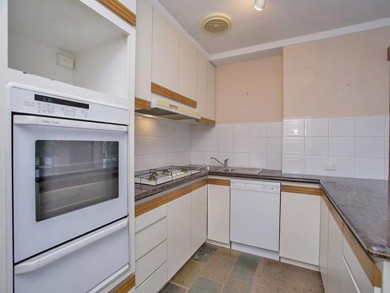 2 Roberts Road gallery